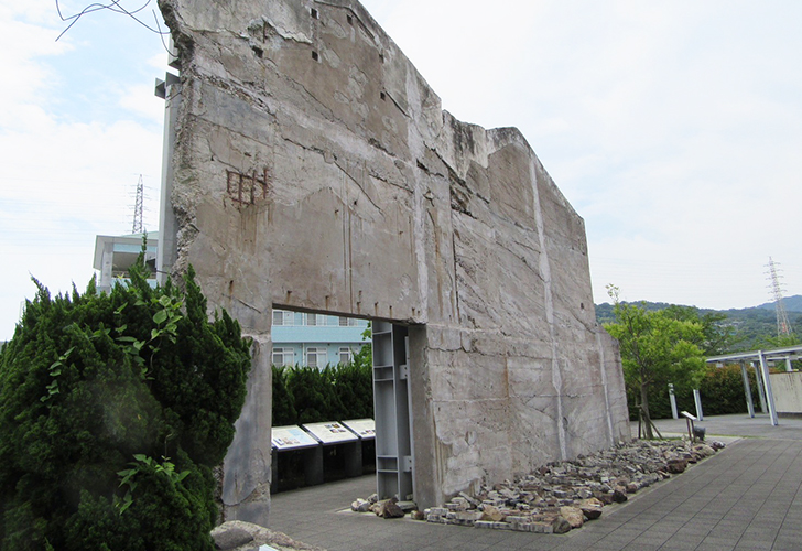 神戸の壁 Kobe Wall