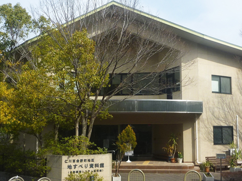 仁川百合野町地区地すべり資料館