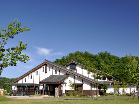 兵庫県立コウノトリの郷公園
